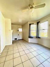 126 Stewart Ave, Unit Apt A in Pittsburgh, PA - Building Photo - Building Photo