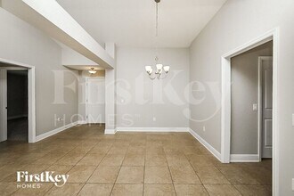 10921 Standing Stone Dr in Wimauma, FL - Building Photo - Building Photo