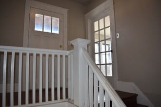 92 Trowbridge St, Unit 2 in Buffalo, NY - Foto de edificio - Building Photo