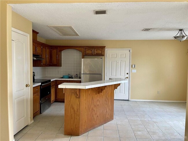 1815 W 30th St in Mission, TX - Building Photo - Building Photo