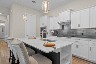 1214 Hidden Oaks Dr in Tomball, TX - Building Photo - Building Photo