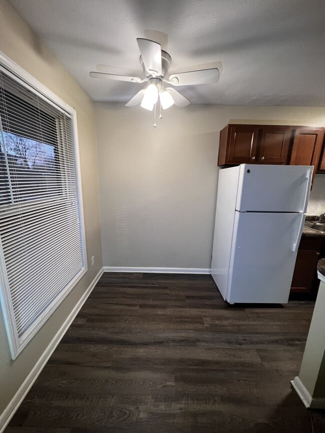 4216 Flintlock Dr in Louisville, KY - Building Photo - Building Photo