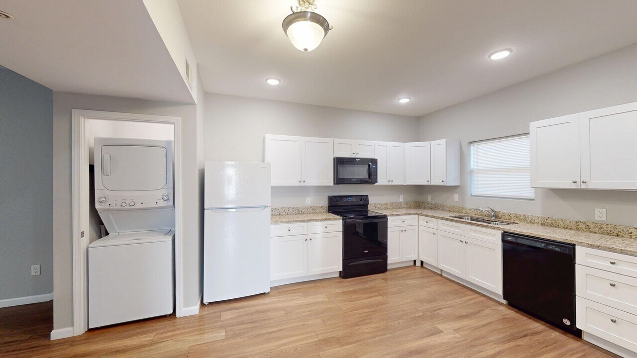 443 Day Springs Rd in Pigeon Forge, TN - Building Photo