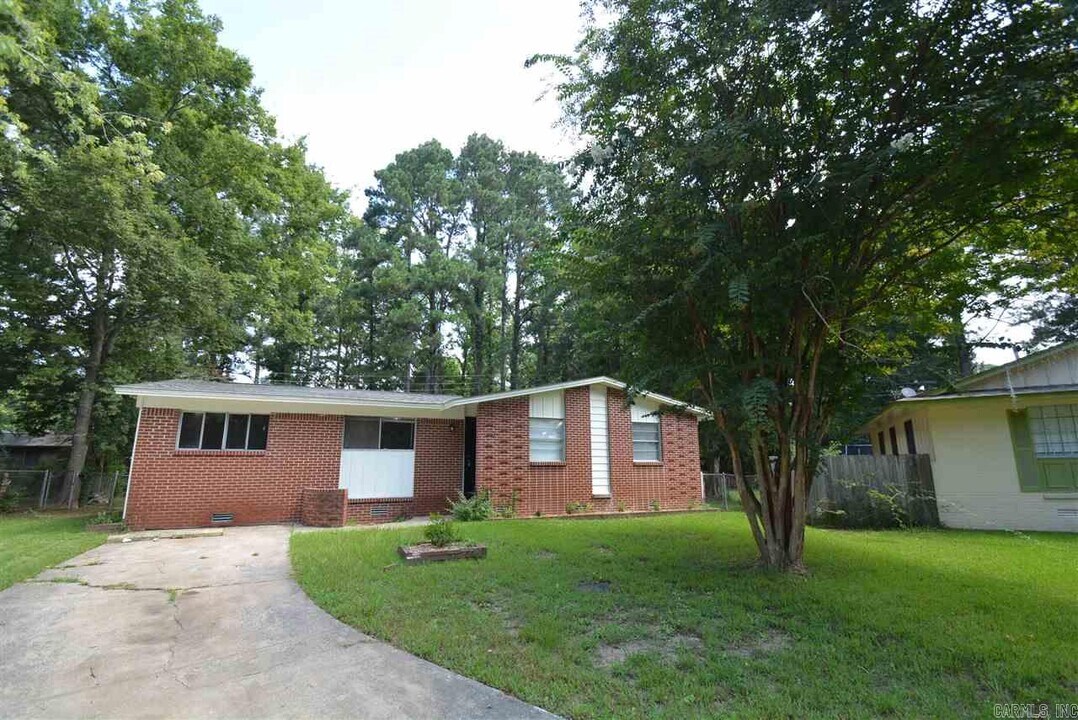 6 Wynne Cir in Little Rock, AR - Building Photo