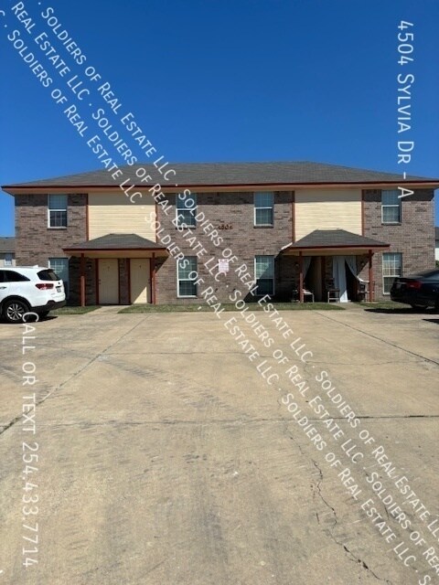 4504 Sylvia Dr in Killeen, TX - Building Photo