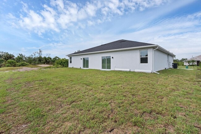 9334 Agate St in Port Charlotte, FL - Building Photo - Building Photo