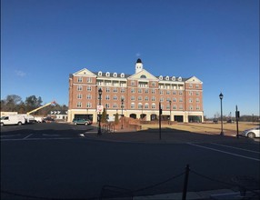 Hanover House in Spotsylvania, VA - Building Photo - Building Photo