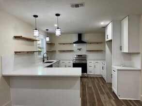 712 Elise Ln in Destin, FL - Building Photo - Building Photo