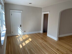 4561 Shenandoah Ave in St. Louis, MO - Building Photo - Building Photo