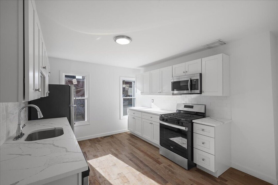 4100 Howley St in Pittsburgh, PA - Building Photo