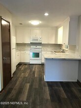 3462 NW 35th Pl in Gainesville, FL - Building Photo - Building Photo
