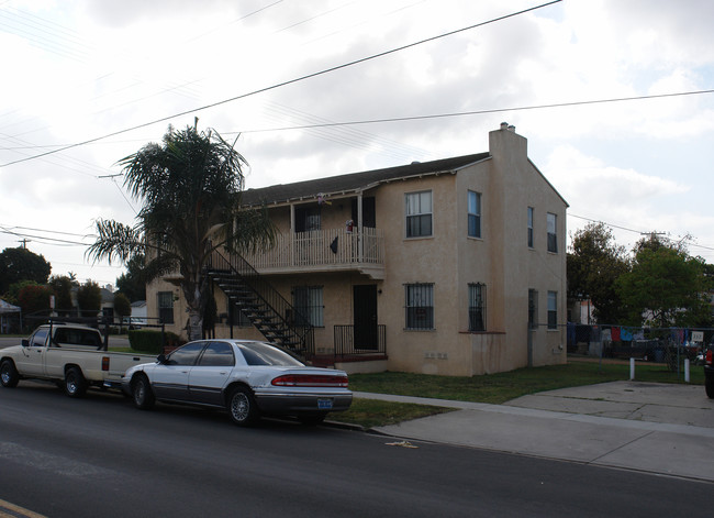 334 E 4th St in National City, CA - Foto de edificio - Building Photo