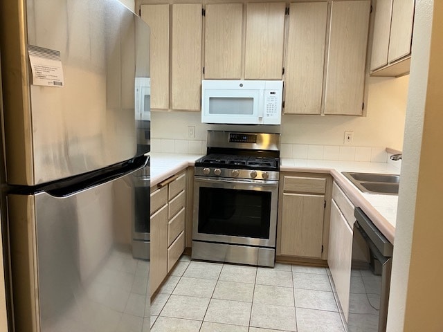 5704 Cam Del Cielo, Unit 704 in Bonsall, CA - Building Photo - Building Photo