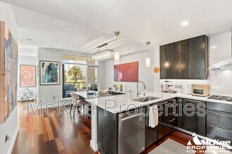 1199 Pacific Hwy in San Diego, CA - Building Photo - Building Photo