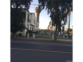 4723-4727 10th Ave in Los Angeles, CA - Building Photo