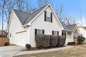 229 Pebble Creek Dr, Unit 1-401-C in Mcdonough, GA - Foto de edificio - Building Photo