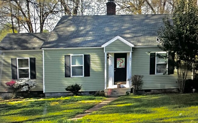 property at 301 Pennsylvania Ave