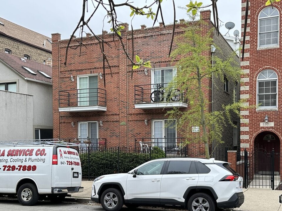 1456 W Cortez St, Unit M08B in Chicago, IL - Foto de edificio