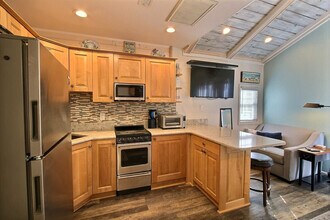 56821 North Carolina Hwy 12 in Hatteras, NC - Building Photo - Building Photo