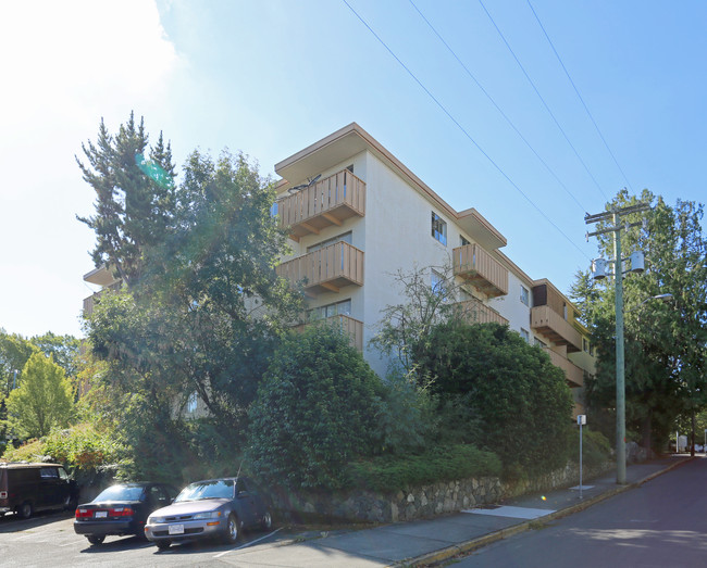 Carolwood Apartments in Victoria, BC - Building Photo - Building Photo