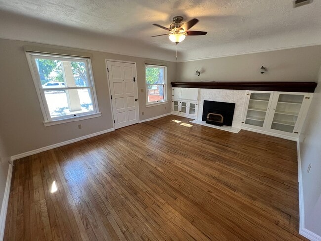 136 W 6th Ave in Escondido, CA - Building Photo - Building Photo