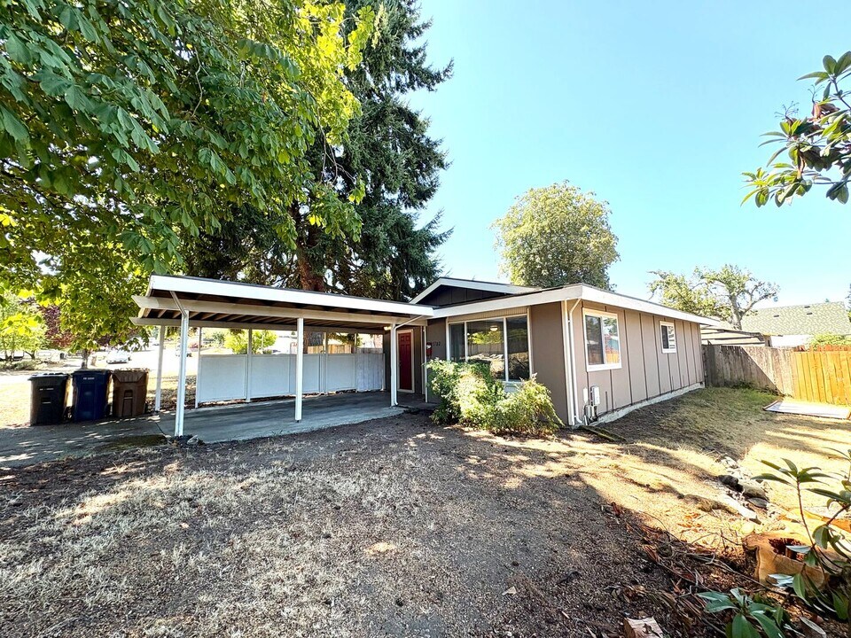 3702 N Villard St in Tacoma, WA - Building Photo