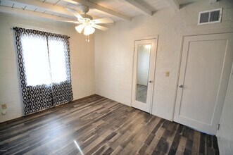 4227 E Santa Barbara Ave in Tucson, AZ - Building Photo - Building Photo