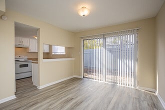 Forestwood Apartments in Slidell, LA - Building Photo - Interior Photo