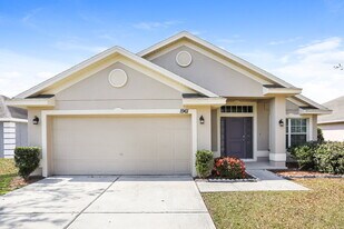 1961 Big Buck Dr in St. Cloud, FL - Building Photo