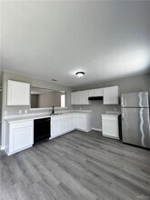 21 Ozark Ave in McAllen, TX - Building Photo - Building Photo