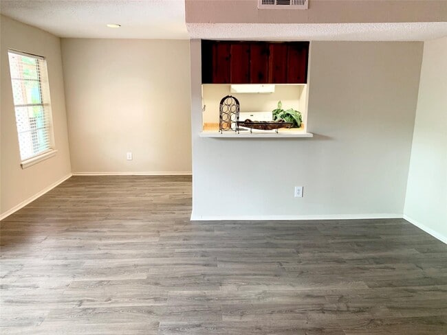 property at 8281 Kingsbrook Rd