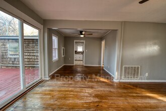 2469 NW 36th Terrace in Oklahoma City, OK - Building Photo - Building Photo