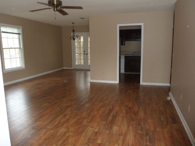 21 Somerset in Statesboro, GA - Building Photo - Building Photo