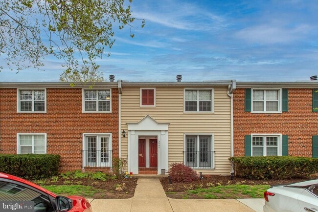 property at 2707 S Walter Reed Dr