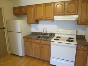 23 Franklin St, Unit 14 in Somerville, MA - Building Photo - Building Photo