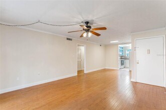 4212 Lake Underhill Rd in Orlando, FL - Building Photo - Building Photo