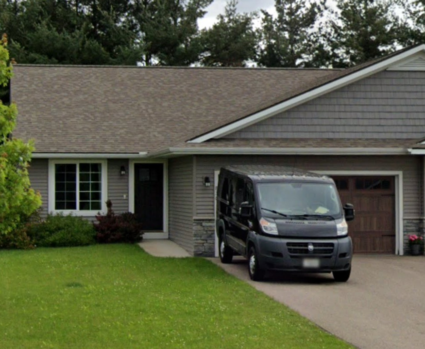 836 Northview Ln in Chippewa Falls, WI - Building Photo