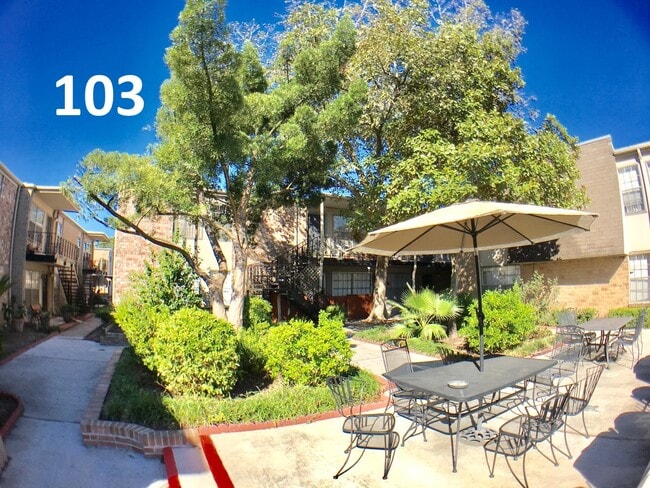 5550 N Braeswood Blvd, Unit 103