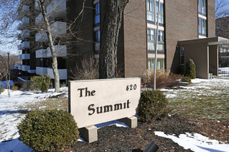 The Summit in Pittsburgh, PA - Building Photo - Building Photo