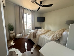 12700 N 87th Dr in Peoria, AZ - Building Photo - Building Photo