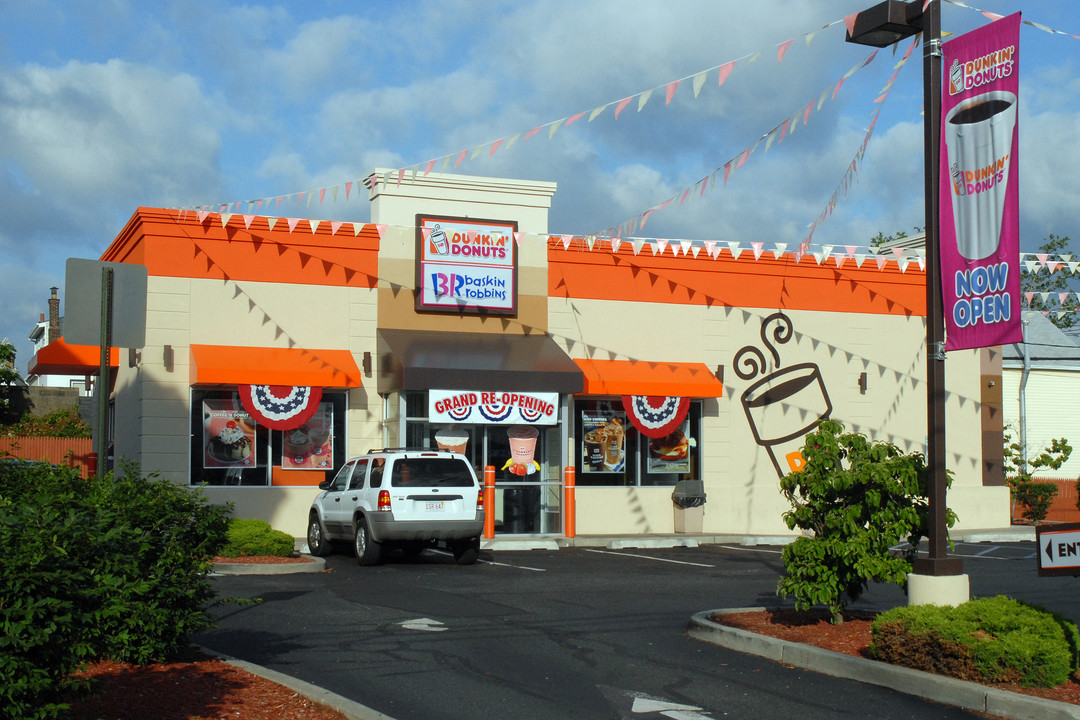 454 E Elizabeth St in Elizabeth, NJ - Building Photo