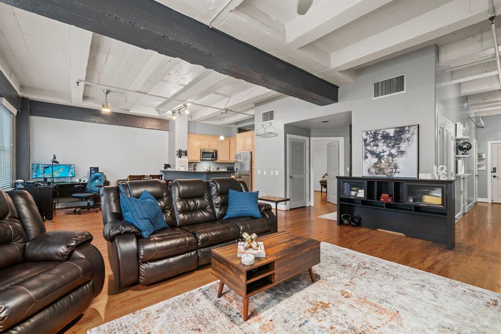 1120 Texas Ave in Houston, TX - Building Photo