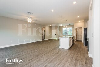 2841 Tivoli Ave SE in Palm Bay, FL - Foto de edificio - Building Photo