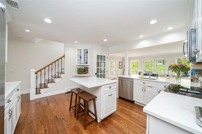 187 Croton Ave in Mt Kisco, NY - Building Photo - Building Photo