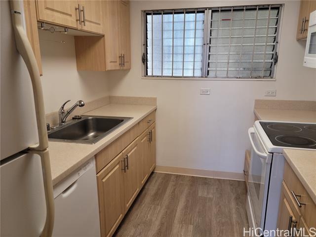 property at 469 Ena Rd