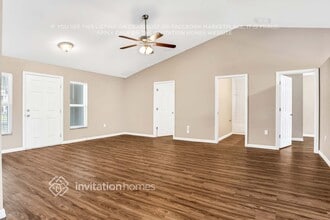 327 Blue Bayou Dr in Kissimmee, FL - Foto de edificio - Building Photo