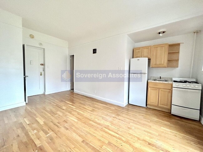 property at 936 W End Ave