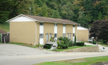 Cliffside Apartments in Charleston, WV - Building Photo - Building Photo