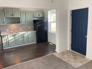 54 S Madison Rd in London, OH - Building Photo - Building Photo