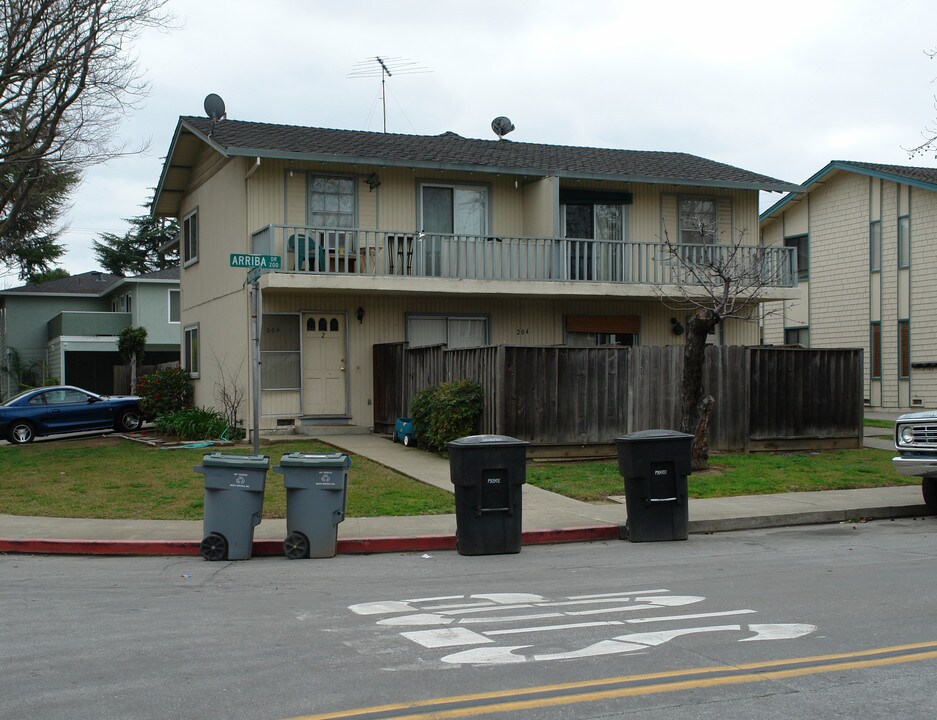 204 Arriba Dr in Sunnyvale, CA - Building Photo